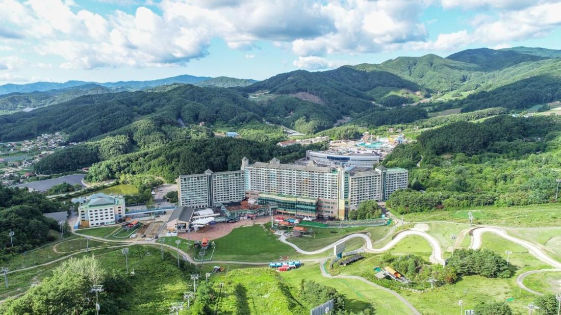 Wellihilli Park Resort Hoengseong Bagian luar foto